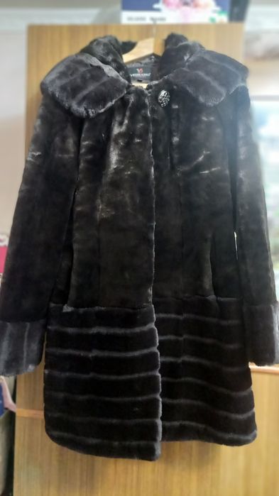 Продается  шуба б/у
