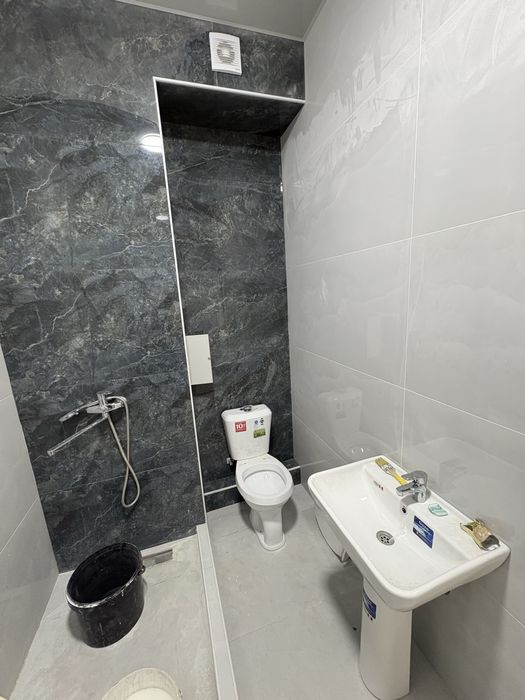 2/4/8 сотилади Қорақамиш тўғрисида Меҳнат пост олдида