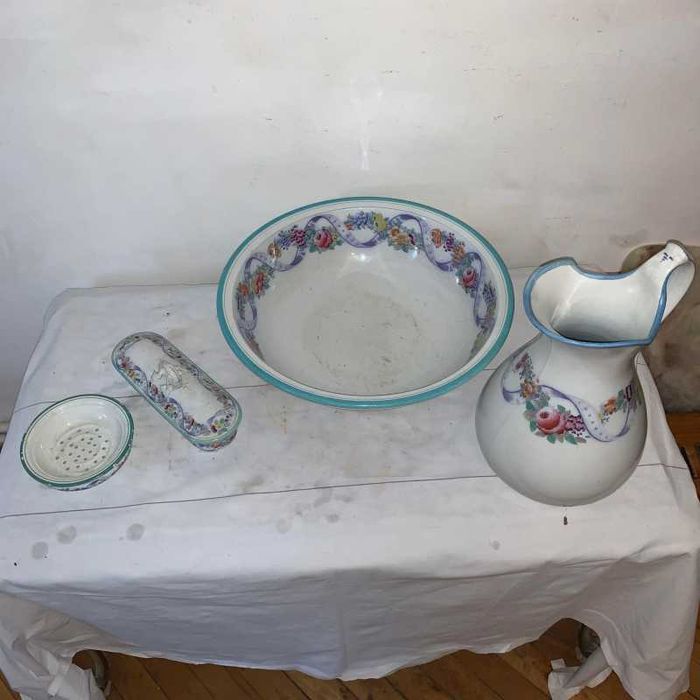 Set lavoar din patru piese