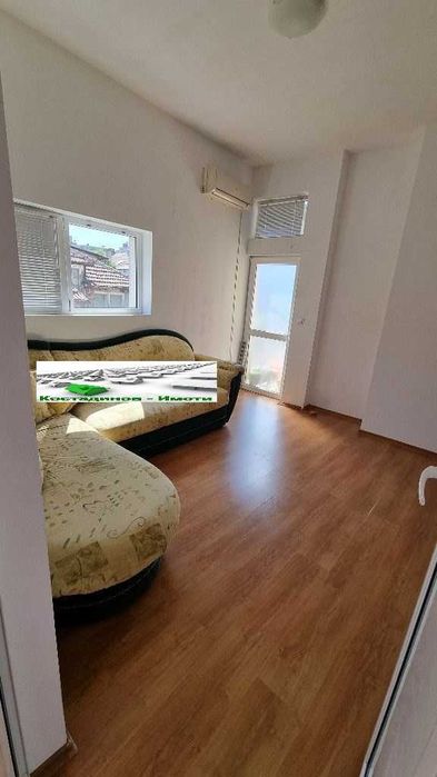 Дава се под наем Едностаен апартамент в Пловдив, Център - 40 кв.м за 306 € - Снимка #1