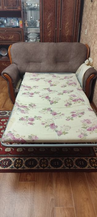 Продам мягкий диван