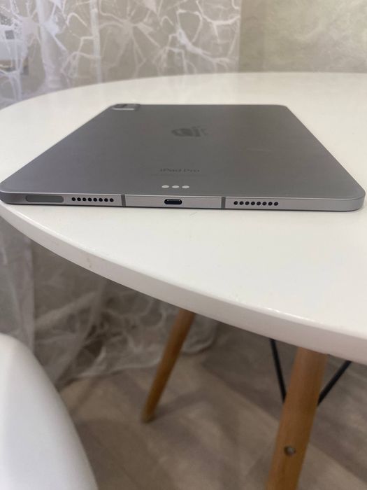 ipad Pro m2 Четвёртого покаления .