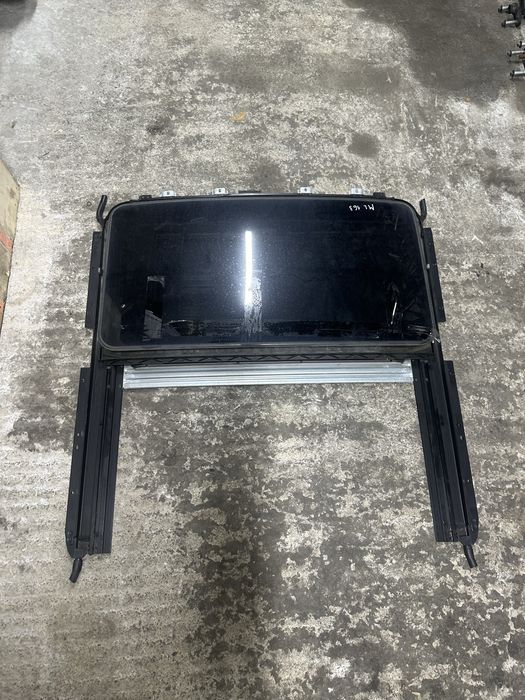 Люк Mersedes benz Ml 163 ML ml163