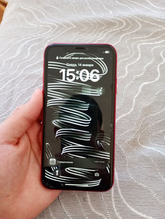 Продаю 11 красный