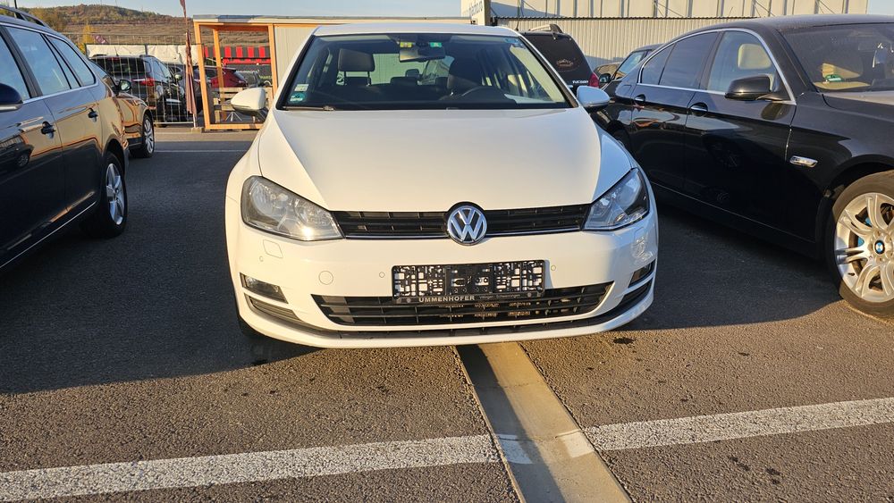 Vând Volkswagen Golf VII – Ediție CUP