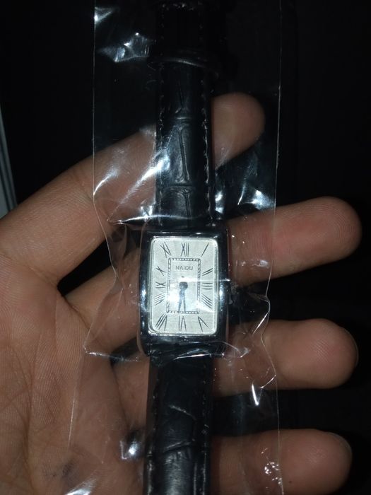 Часы женские Naidu