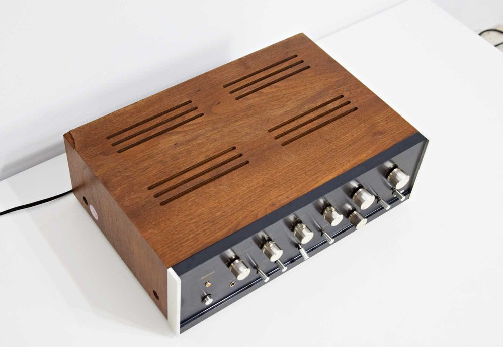 Amplificator Sansui AU-666