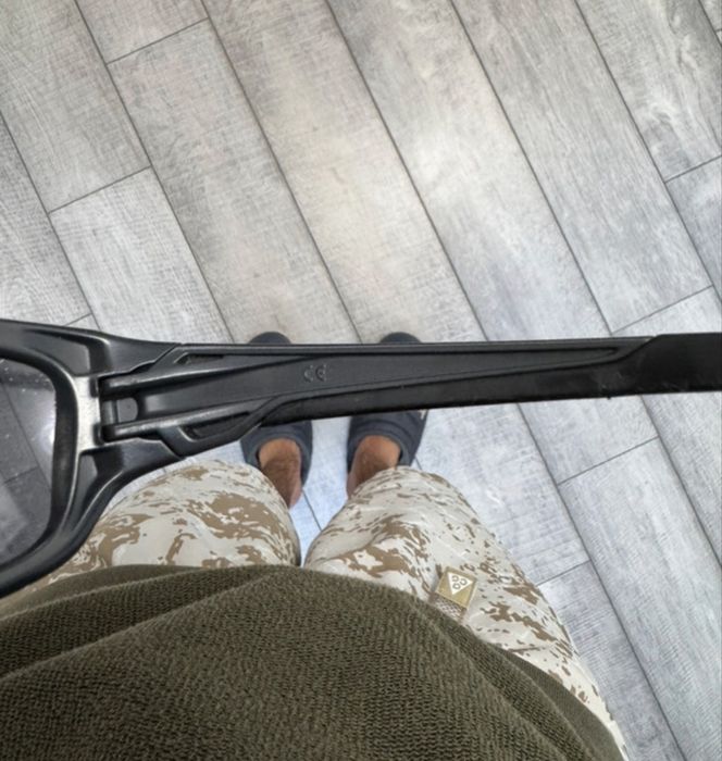 ochelari de soare polarizati oakley valve infinite hero