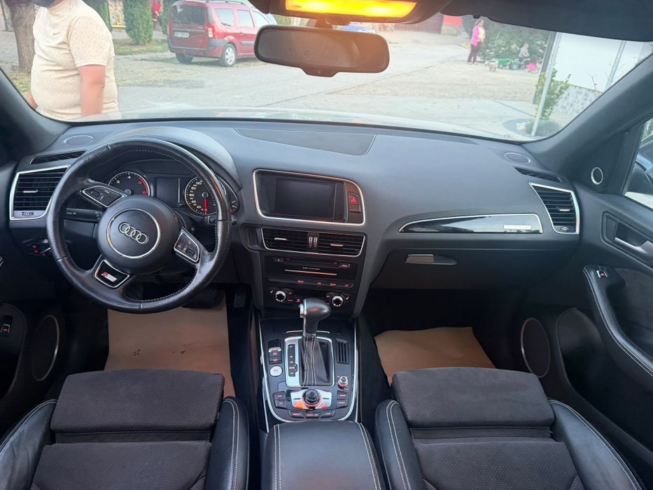 Audi Q5 2.0D Sline