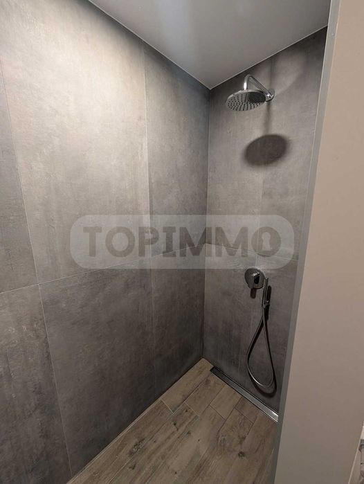 Дава се под наем Тристаен апартамент в Варна, Център - 75 кв.м за 1047.03 € - Снимка #9