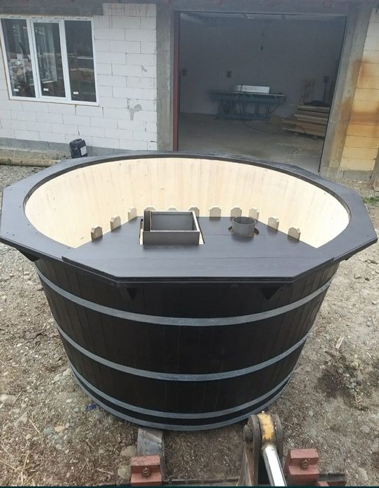 Ciubăr  din lemn de molid pentru baie, calitate inalata si finisaj