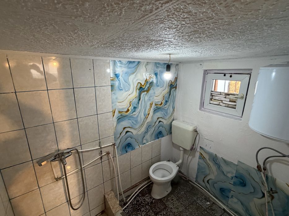Casă de inchiriat la curte
