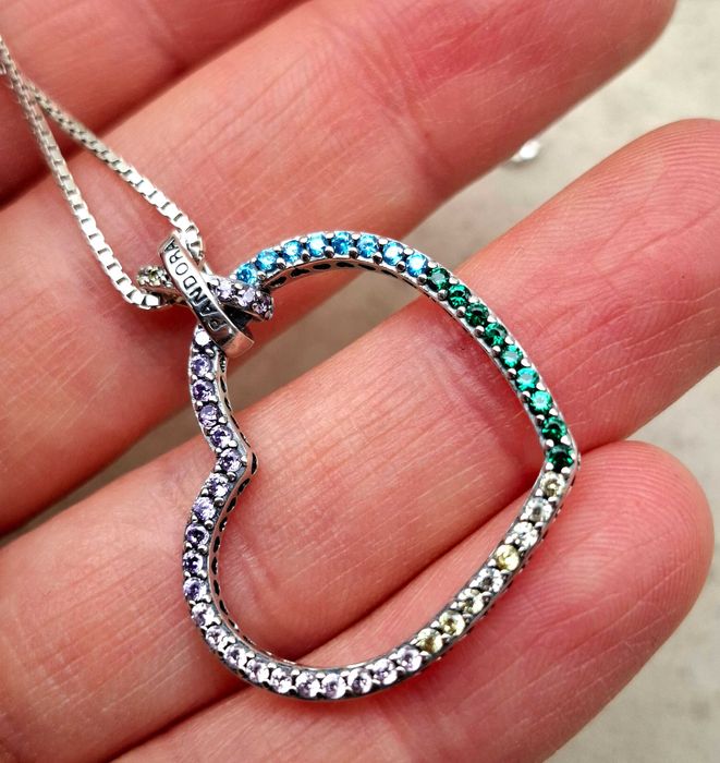 Сребърно колие със висулка сърце - модел на ПАНДОРА