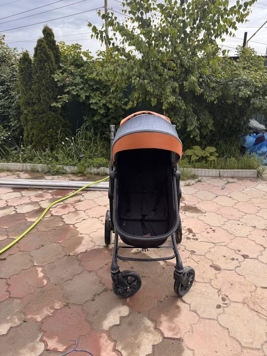 Продам большую коляску