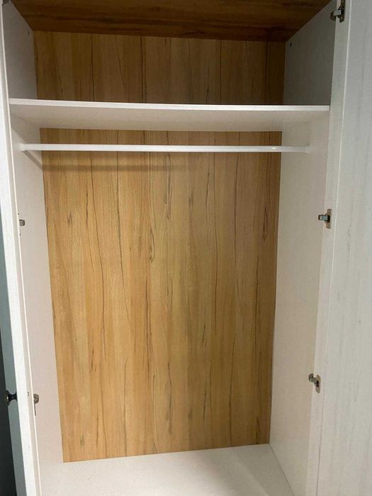 Vand dulap lemn masiv JYSK