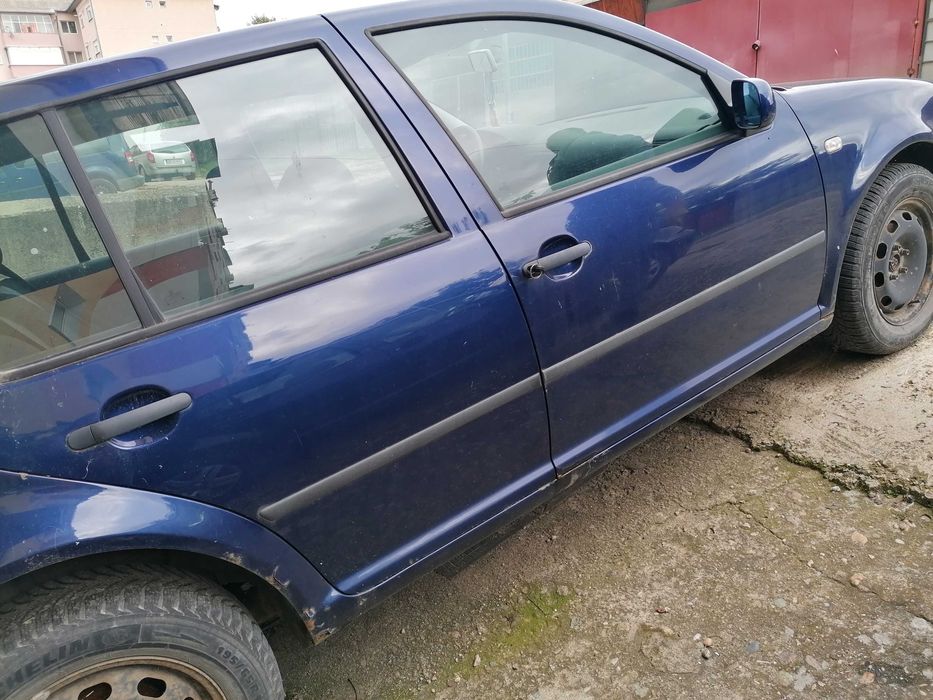 Masina Volkswagen Golf 4