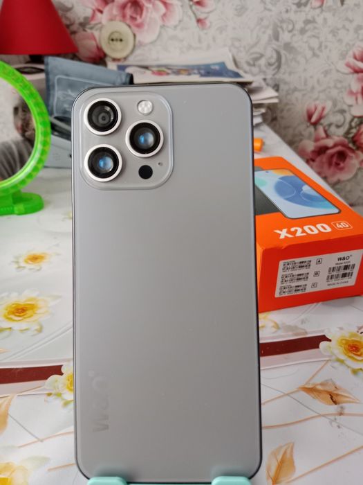 На запчасти смартфон