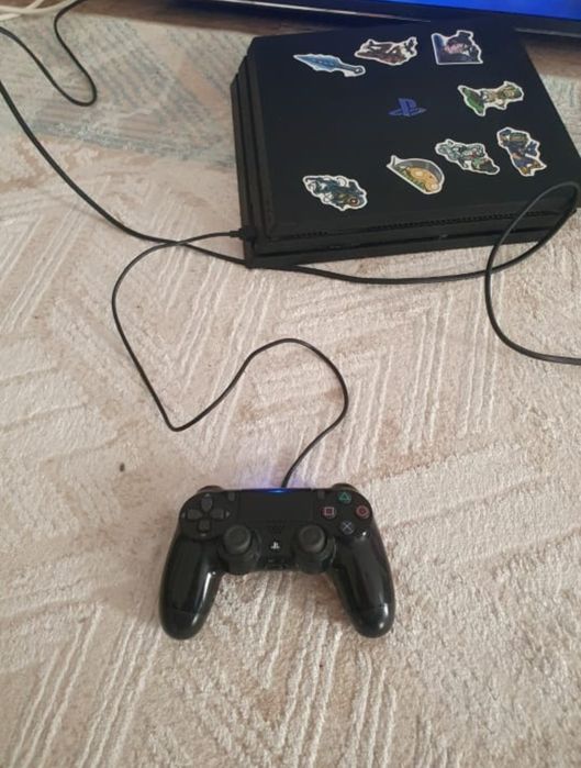 Playstation 4 pro 1 tb