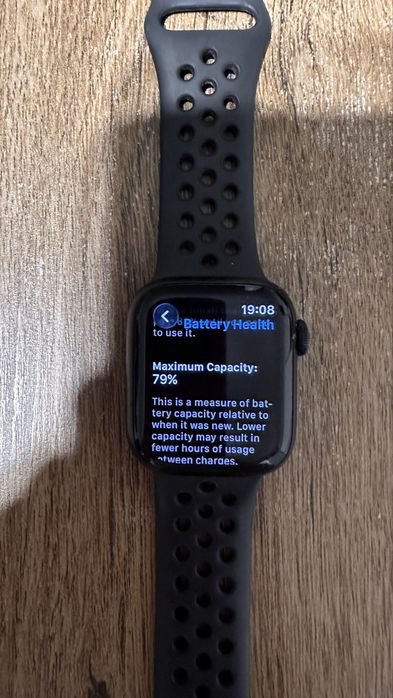 Apple Watch Nike 7, GPS, Midnight aluminium 41mm Limited edition