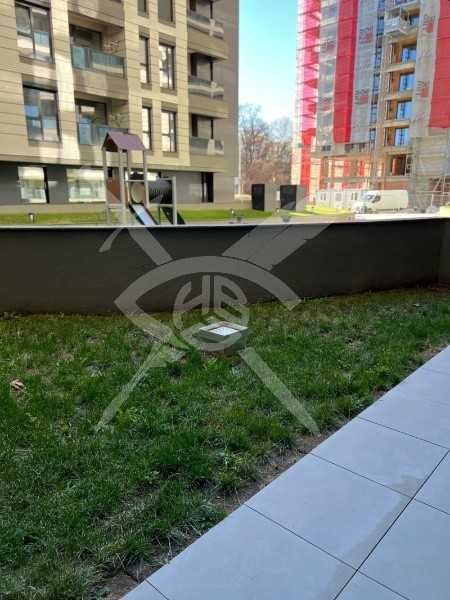 Продава се Тристаен апартамент в Пловдив, Каменица 2 - 117 кв.м за 1411 €/кв.м - Снимка #7