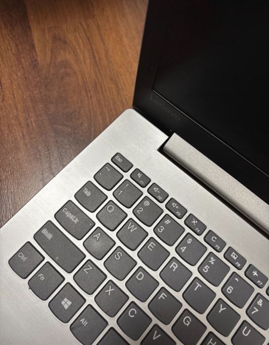 Laptop LENOVO IdeaPad 330-15IKB, Intel Core i5-7200U pana la 3.1GHz