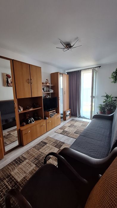 Vând apartament Sânpetru