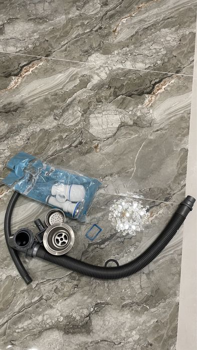 Сифон  за 1000 тенге