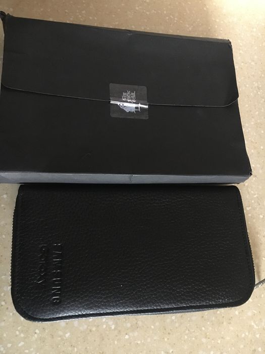 Продаётся новый кожаный мужской кошелёк