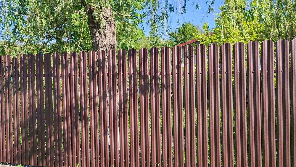 Garduri si porti stil jaluzea, sipca metalica, tabla cutata