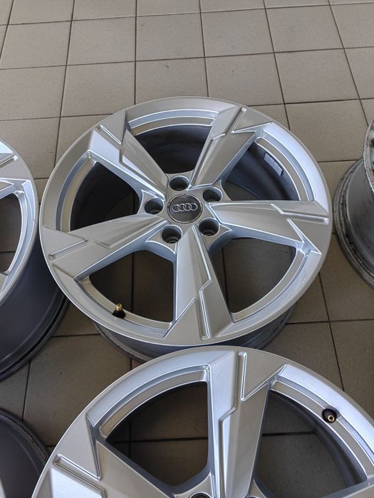 Оригинални джанти за Ауди (Audi) 18" 5x112