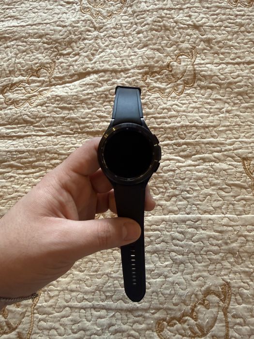Samsung GalaxyWatch 4 Classic