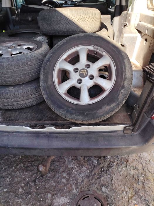 Продавам Ситроен Берлинго 1