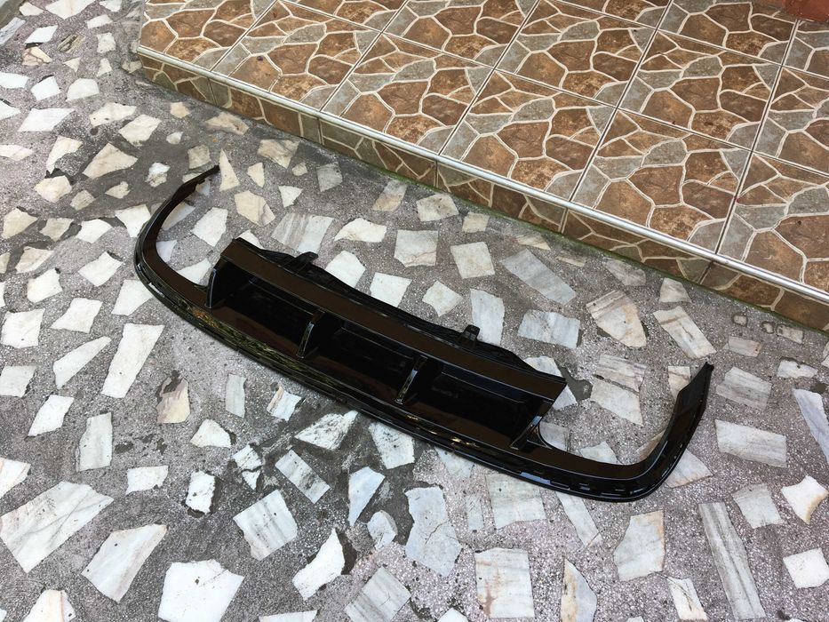 Difuzor bara spate (fusta) model R line Volkswagen Passat CC