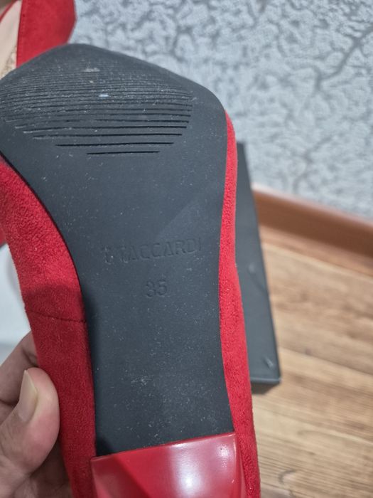 Туфли на каблуке