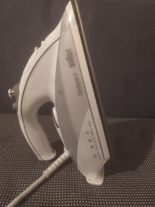 Утюг модель Braun TexStyle 5,