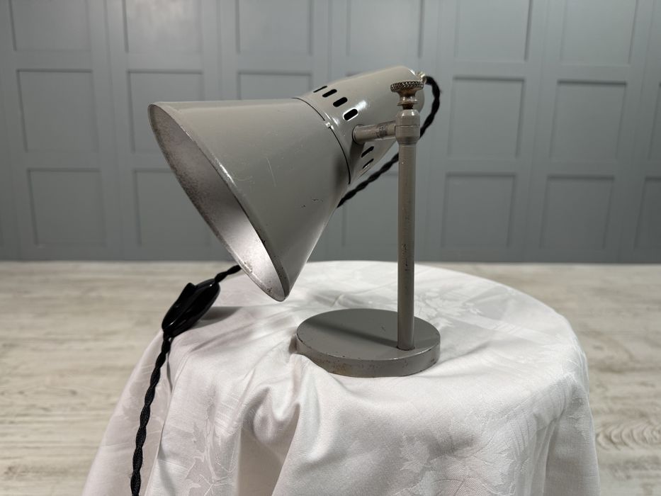 Винтидж настолна лампа Р400