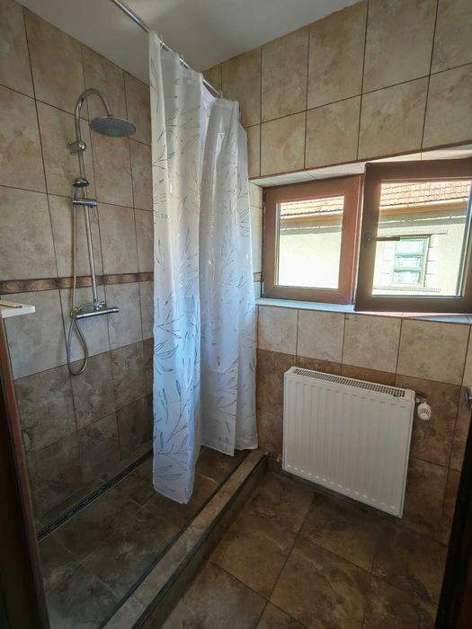 Camere pentru studenți în casă cu curte – Răcădău | 200 €/lună cu utilități incluse