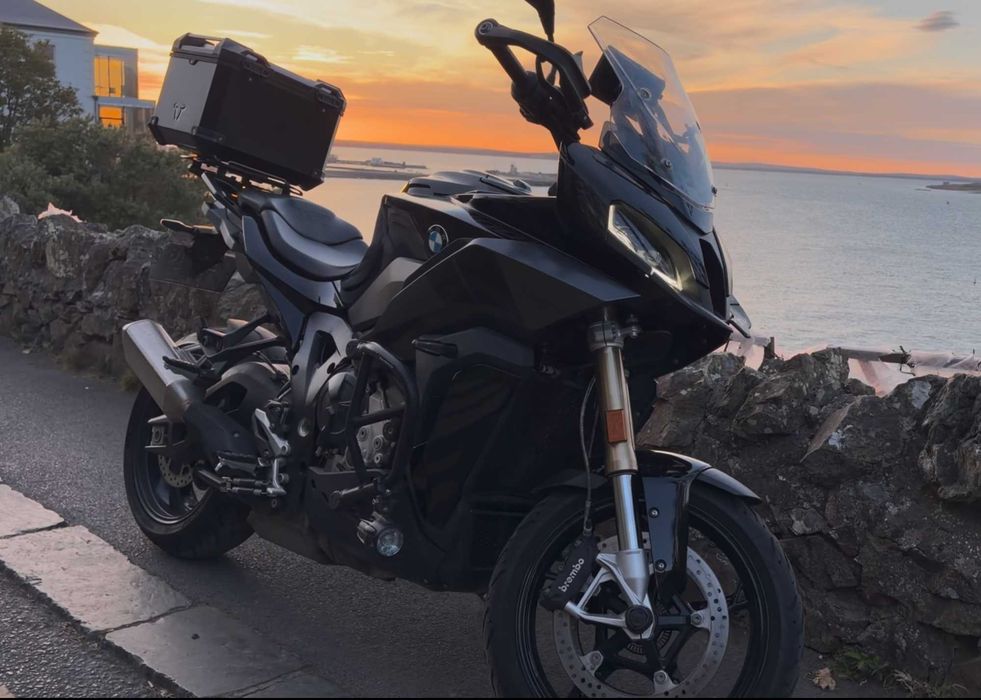 BMW S1000XR 2024, Triple Black, Garanție + 3 cutii (moto disponibilă doar între 25 iulie -05 august)