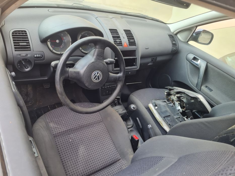 Dezmembrez Vw Polo an 2000 1.4 benzina