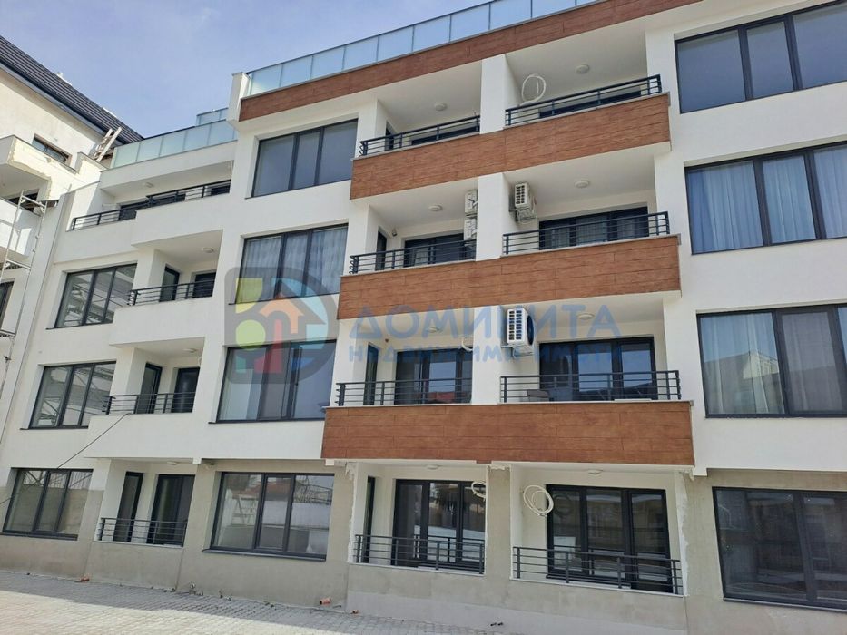 Продава се Тристаен апартамент в Царево - 109 кв.м за 596 €/кв.м - Снимка #20