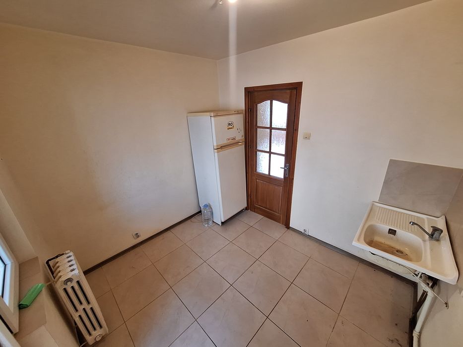 VÂND SAU SCHIMB - APARTAMENT 3 CAMERE - Inel 2 - Etaj 2 - 2 Băi - Gaze