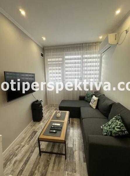 Продава се Едностаен апартамент в Пловдив, Център - 33 кв.м за 2258 €/кв.м - Снимка #2