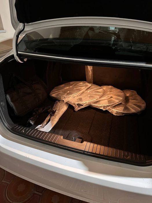 Ventral 2023pachka ABŞ Madonna hamısı bor