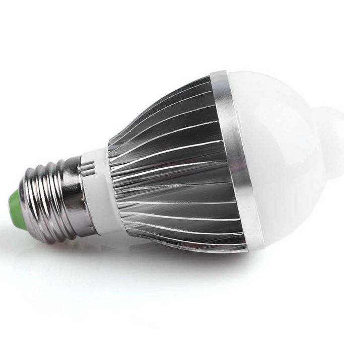 Икономична LED крушка E27 – Решение за осветление!Само за 11,90 лв.