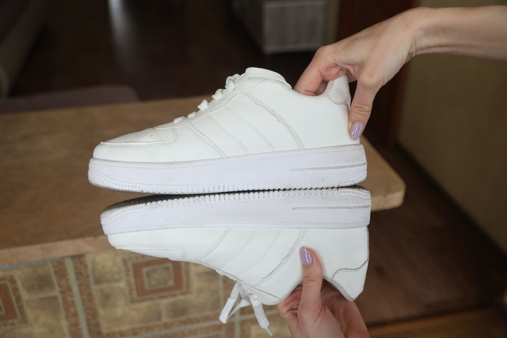 Белые кеды кроссовки