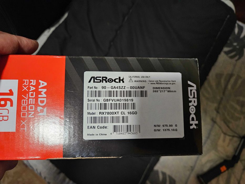 Видеокарта AMD RX 7800XT