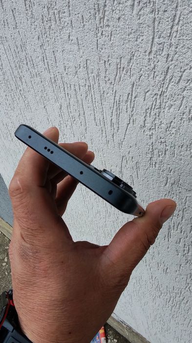 Vând Redmi note 13 pro plus