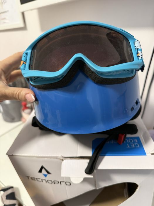 Деткса ски Каска