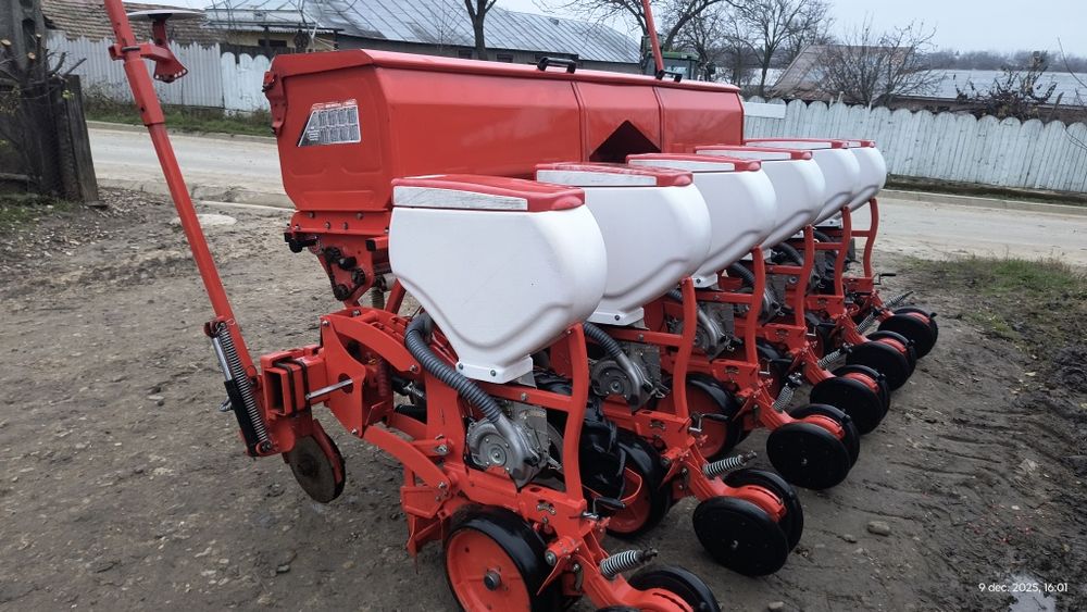 Semănătoare porumb Șakalak din 2020 tip gaspardo