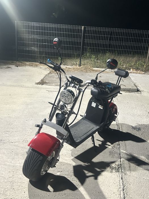 Vand scuter electric
